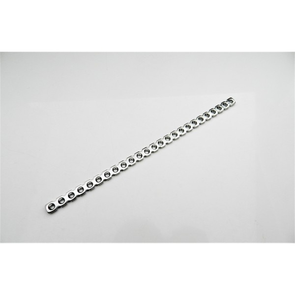 Reconstruction plate 2.4mm 25 holes